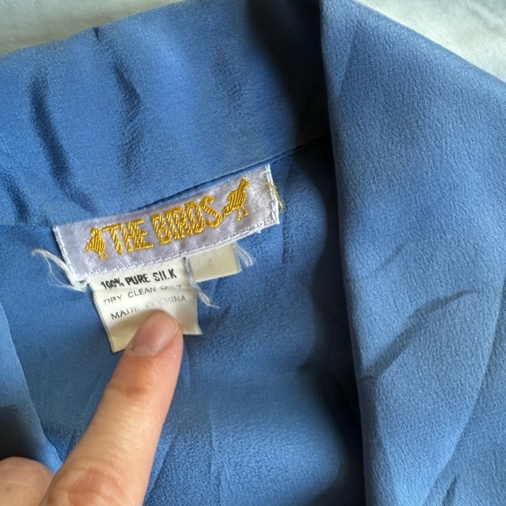 Vintage 100% SILK Women's Blue Short Sleeve Button Up Blouse | Size 4 - Picture 4 of 8
